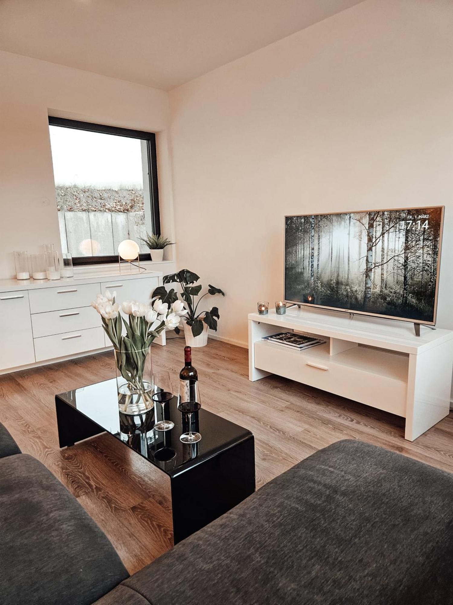 Apartment Modernes Im Gruenen *